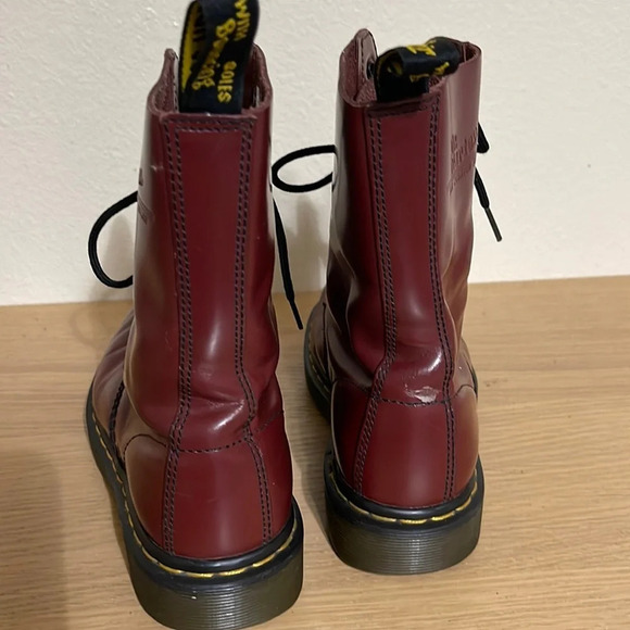 Dr. Doc Martens 1460 SMOOTH LEATHER LACE UP BOOTS size Women’s 6 US - Picture 5 of 16